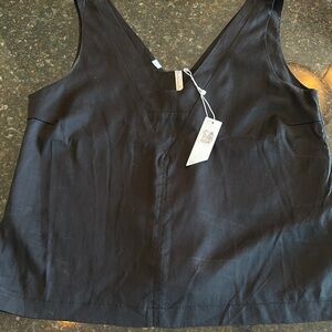 NWT Travis Mathew Women’s Black Sleeveless Women's Top size Small